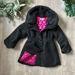 Vintage DKNY Toddler Girl’s Black Chic Fancy Coat Size 3
Was one of our favs.